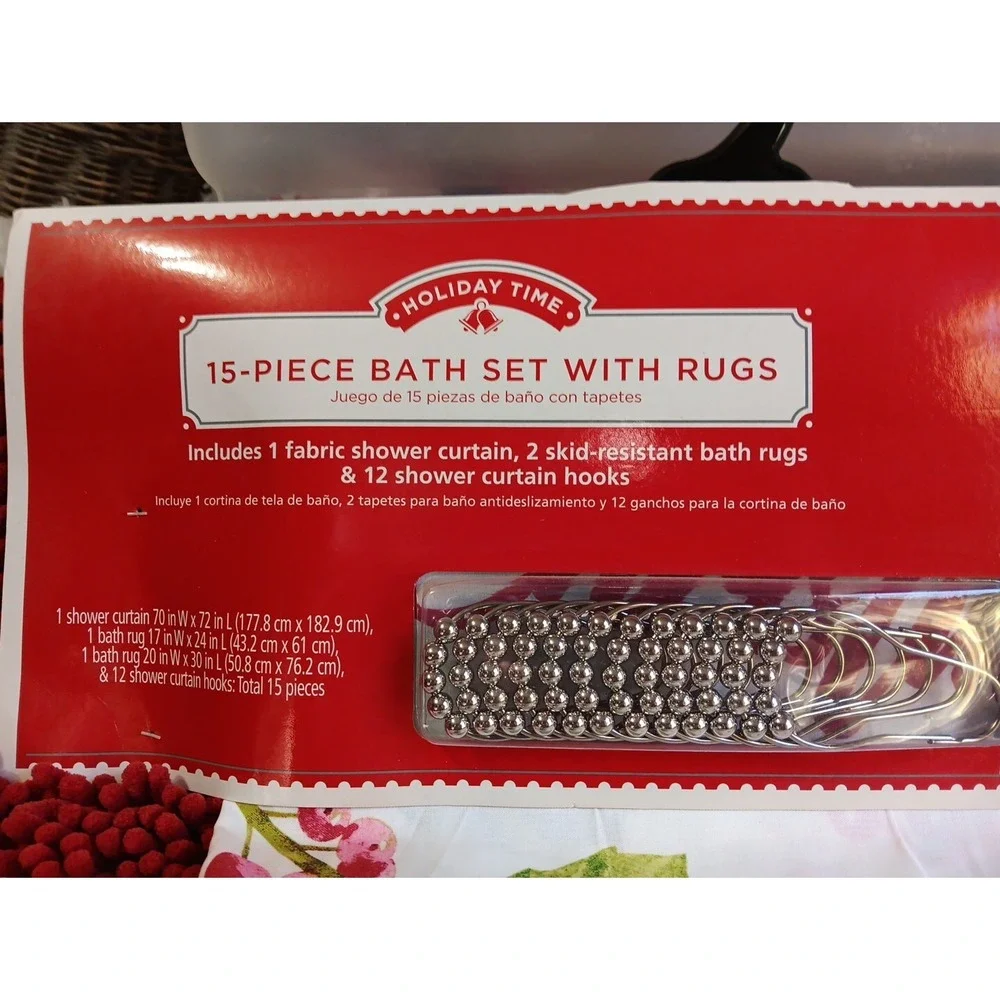 15 Piece Bath Set Christmas Curtain Rugs Hooks Holiday Pretty‎ Berries Decor